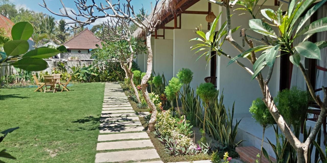 The Poetri Oka Hotel Batununggul Bagian luar foto
