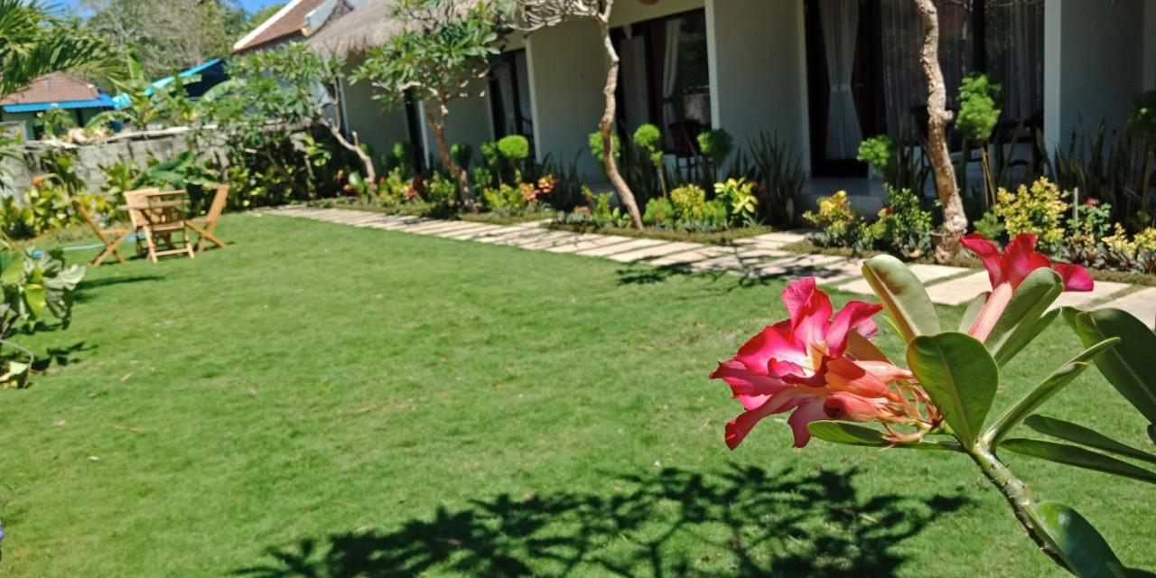 The Poetri Oka Hotel Batununggul Bagian luar foto