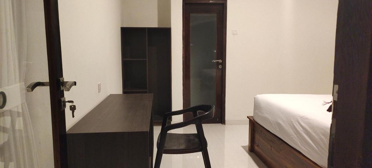 The Poetri Oka Hotel Batununggul Bagian luar foto