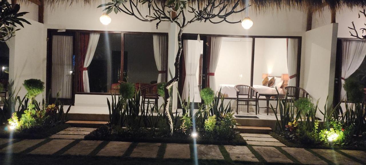 The Poetri Oka Hotel Batununggul Bagian luar foto